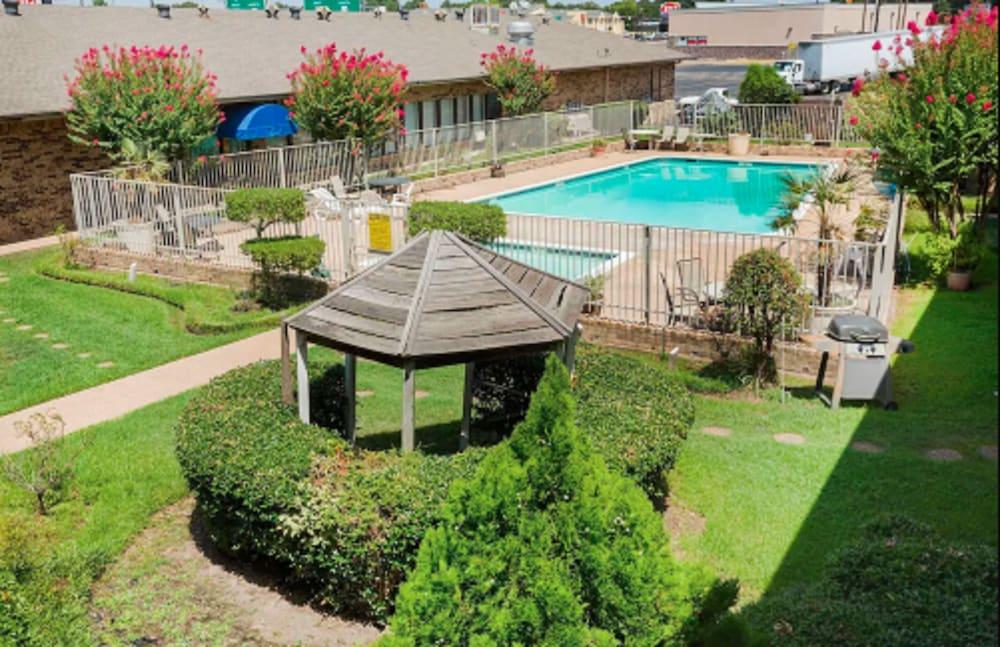 Hotel Oyo Lindale